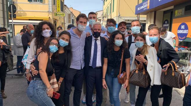 Giovani per Viareggio: “Ora al lavoro per il futuro”